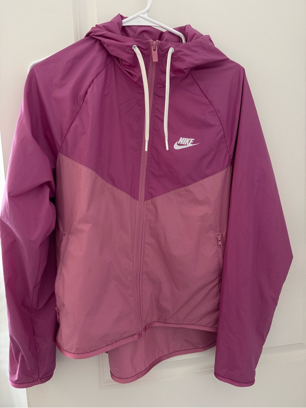 Nike Women's Two-Tone Pink Hooded Windbreaker Jacket